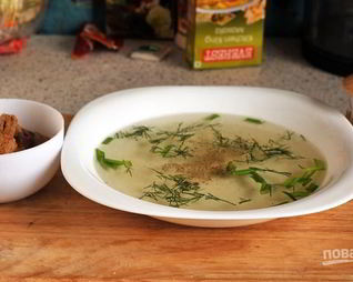 Гренки с куриным бульоном