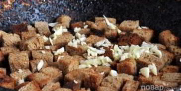 гренки с куриным бульоном