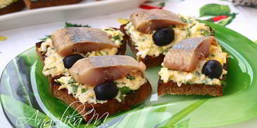 гренки с селедочкой