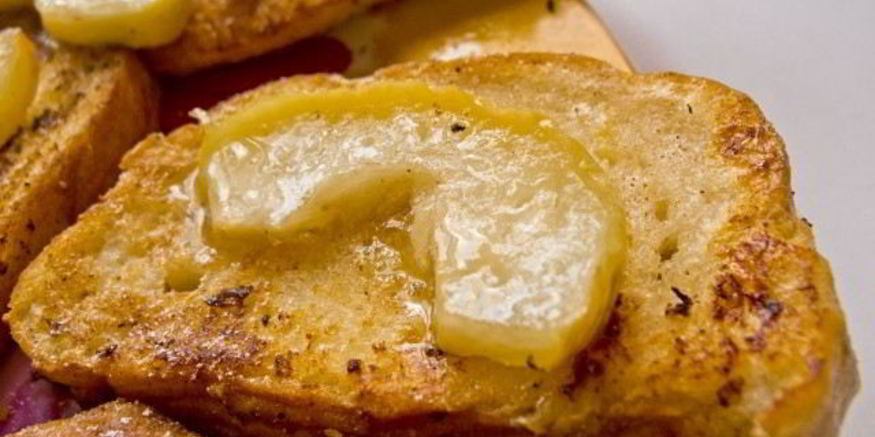 Рецепт гренков с яблоками