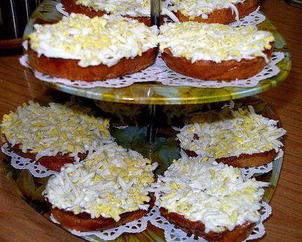 Гренки в яйце и с яйцом