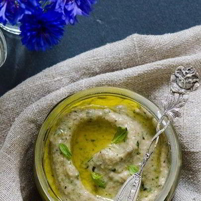 Бабагануш — восточная баклажанная икра