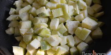 кабачковая икра с помидорами