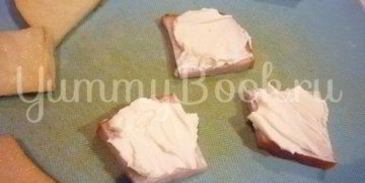 изящные канапе с грушей, ветчиной и сыром