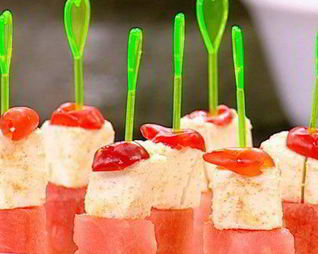 Канапе Арбуз на шпажке