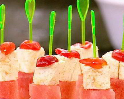 Канапе Арбуз на шпажке