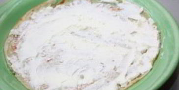 канапе из блинов на шпажках