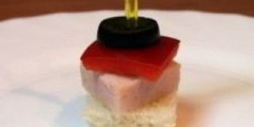 канапе из мяса и овощей