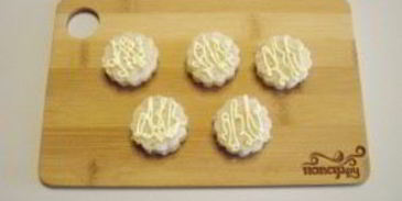 канапе обезьянки на шпажках