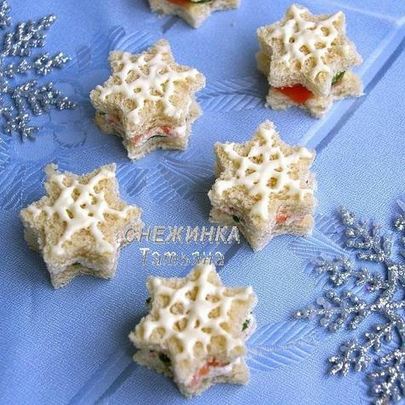 Канапе с красной рыбой Снежинки