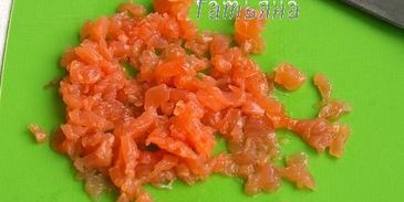 канапе с красной рыбой снежинки