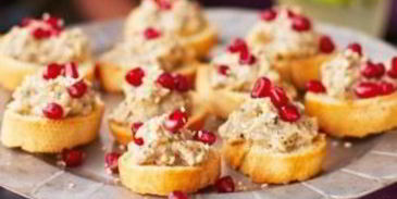 канапе с паштетом