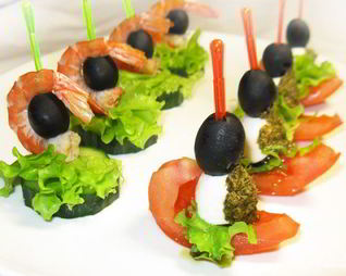 Канапе с раковыми шейками