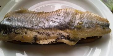 канапе с сельдью