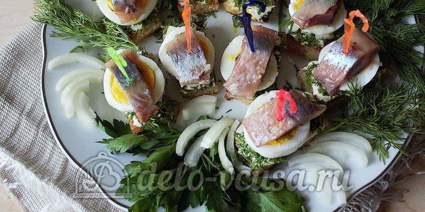 Рецепт канапе с селедкой