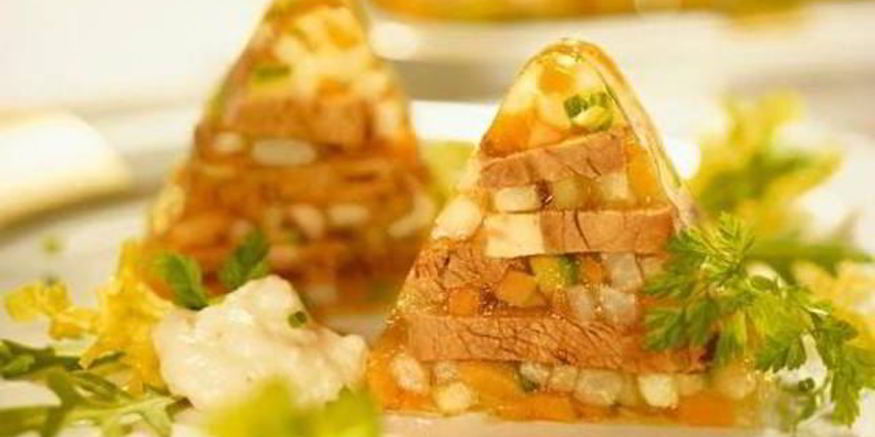 Рецепт ароматного говяжьего холодца с хреном