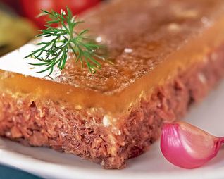 Холодец гояжьей рульки и копыта