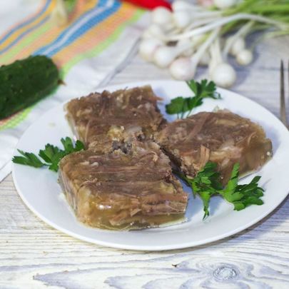 Холодец из свиных ножек и говядины