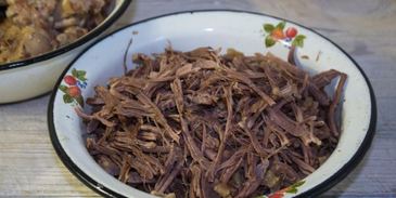 холодец из свиных ножек и говядины