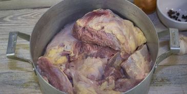 холодец из свиных ножек и говядины