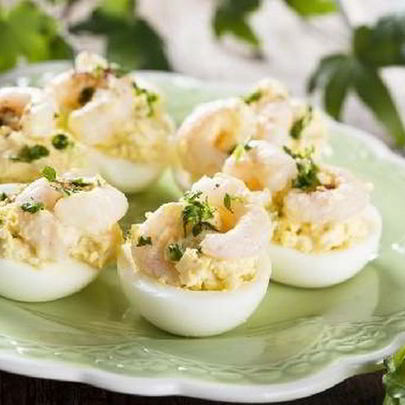 Холодная закуска из яиц с пикантным соусом