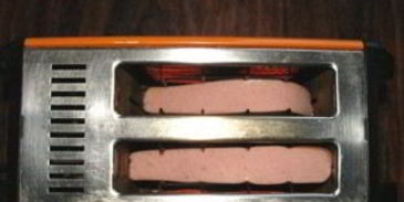 хот-дог с горчицей