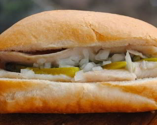 Хот-дог с селедкой