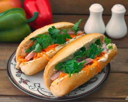 Хот-дог с ветчиной