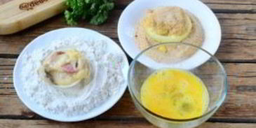 хот-дог в луковых колечках