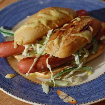 Хот-доги с зелеными овощами и горчичным майонезом