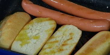 хот-доги с зелеными овощами и горчичным майонезом