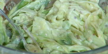 хот-доги с зелеными овощами и горчичным майонезом