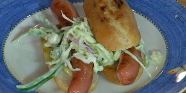 хот-доги с зелеными овощами и горчичным майонезом