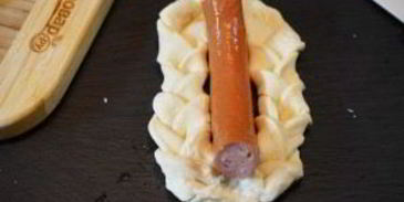 плетеные хот-доги с гуакамоле