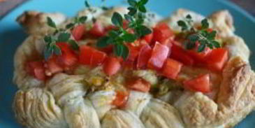 плетеные хот-доги с гуакамоле