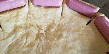 суперсырная хот-дог-пицца