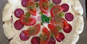 суперсырная хот-дог-пицца