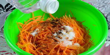 морковь по-корейски с приправой