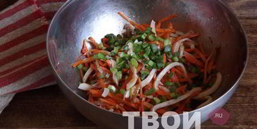 морковь с кальмаром по-корейски