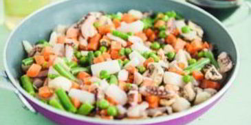 морской коктейль с овощами