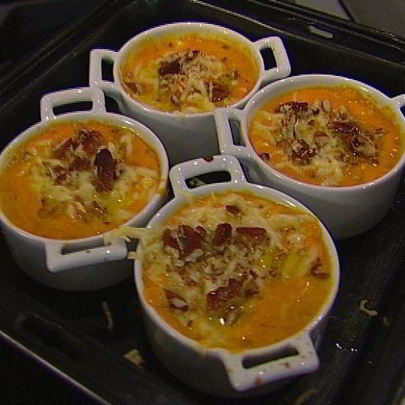 Фриттата из тыквы с беконом и орехами пекан