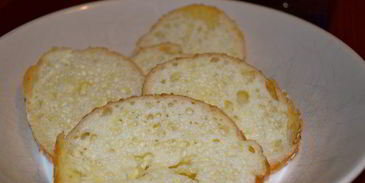 фриттата с креветками и луком пореем