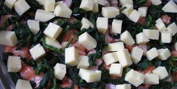 фриттата с лососем и шпинатом