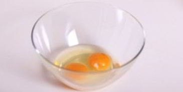 омлет с курицей и помидорами