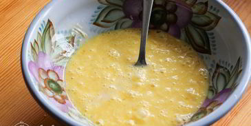 омлет с помидорами