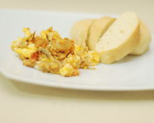 Омлет с шампиньонами и помидорами