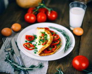 Омлет с томатами