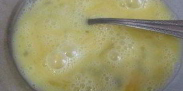 омлет с яблоками