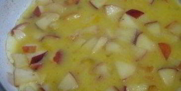 омлет с яблоками