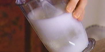 омлет со шпинатом и помидорами черри